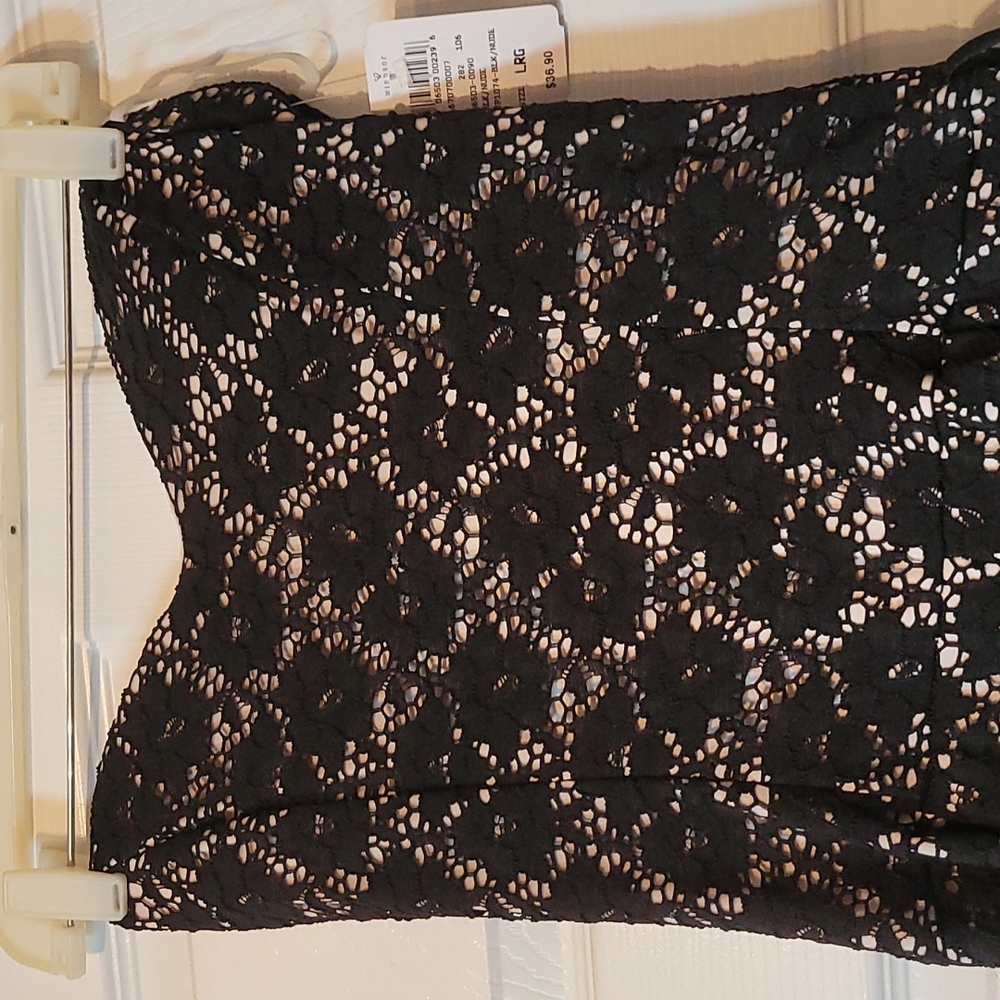 Lace Romper - Picture 4 of 8